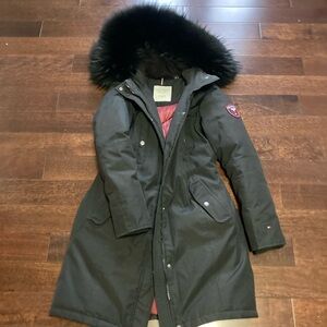 Women's Black Parka with Fur Hood Tommy hilfilger